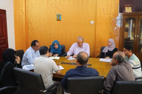 مدير عام خور مكسر يلتقي وفد وزارة الصحة لبحث تفعيل المشاركة المجتمعية وحوكمة خدمات الرعاية الصحية الأولية مدير عام خور مكسر يلتقي وفد وزارة الصحة لبحث تفعيل المشاركة المجتمعية وحوكمة خدمات الرعاية الصحية الأولية