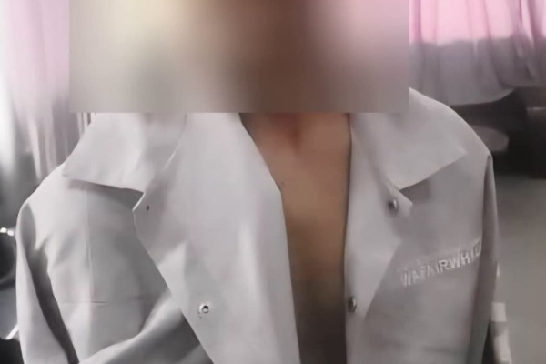 شرطة الشيخ عثمان تضبط متهما بسرقة سيارة بعد فراره بين عدة محافظات شرطة الشيخ عثمان تضبط متهما بسرقة سيارة بعد فراره بين عدة محافظات