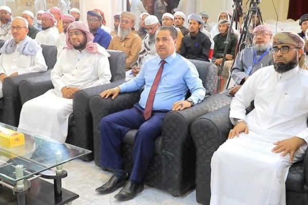 ملتقى علمي بسيئون يبحث أصول المدرسة اليمنية العقدية وآفاق تجديدها المعاصر ملتقى علمي بسيئون يبحث أصول المدرسة اليمنية العقدية وآفاق تجديدها المعاصر