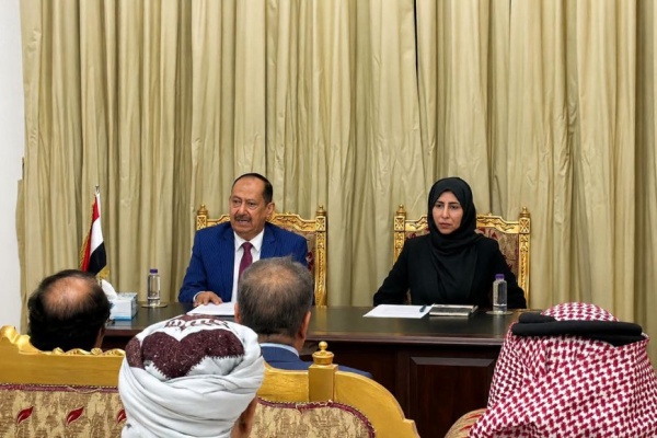 وزيرة الخارجية تلتقي أبناء الجالية اليمنية في مملكة البحرين وزيرة الخارجية تلتقي أبناء الجالية اليمنية في مملكة البحرين