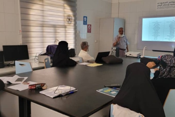 كلية الصيدلة بجامعة عدن تدشن ورشة في التشخيص الميكروبيولوجي كلية الصيدلة بجامعة عدن تدشن ورشة في التشخيص الميكروبيولوجي