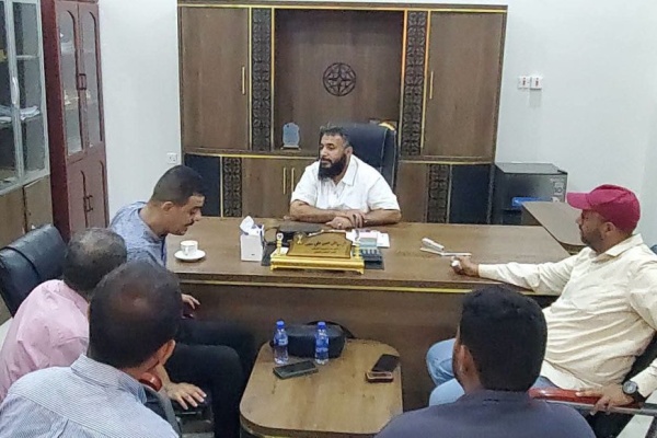 مدير عام التواهي في العاصمة عدن يبحث مع unops ومشروع الأشغال العامة تنفيذ مشاريع بنية تحتية وخدمية بالمديرية مدير عام التواهي في العاصمة عدن يبحث مع unops ومشروع الأشغال العامة تنفيذ مشاريع بنية تحتية وخدمية بالمديرية