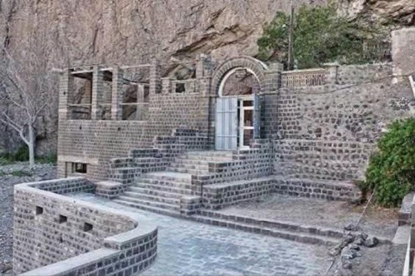 وديع أمان يكشف مستجدات قضية معبد الخساف ويطالب بإلغاء عقد تأجيره وقفات احتجاجية جديدة لحماية تراث عدن