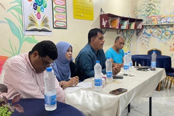 إدارة الأنشطة المدرسية بمكتب تربية عدن تناقش استعدادات تدشين مهرجان الأنشطة الطلابية