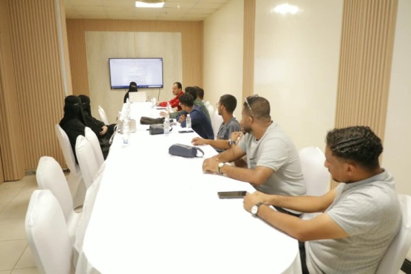 المشاركون في لقاء إشهار اللائحة التنفيذية يؤكدون تعزيز دور الإعلاميين في مناصرة وتمكين المرأة النقابية المشاركون في لقاء إشهار اللائحة التنفيذية يؤكدون تعزيز دور الإعلاميين في مناصرة وتمكين المرأة النقابية