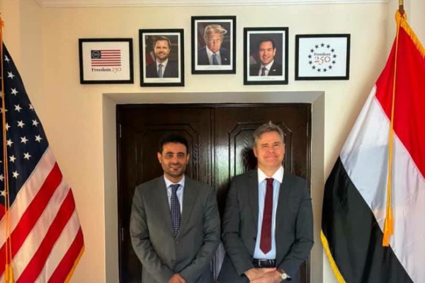 قيادة كاك بنك والقائم بالأعمال الأمريكي يبحثان التحول الرقمي وتعزيز الاستقرار الاقتصادي قيادة كاك بنك والقائم بالأعمال الأمريكي يبحثان التحول الرقمي وتعزيز الاستقرار الاقتصادي