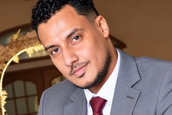 حين يكون المجتمع أقسى من المرض