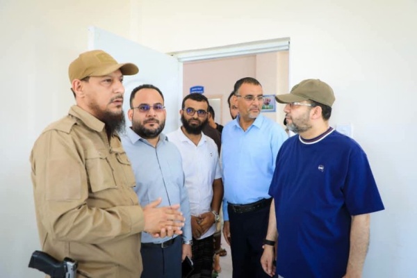 شيخ والكاف يدشنان عمل منظومة الطاقة الشمسية والتكييف بالمركز الطبي في قرية السلام ويطلعان على سير العمل بالمرحلة الثانية من مشروع المدينة شيخ والكاف يدشنان عمل منظومة الطاقة الشمسية والتكييف بالمركز الطبي في قرية السلام ويطلعان على سير العمل بالمرحلة الثانية من مشروع المدينة