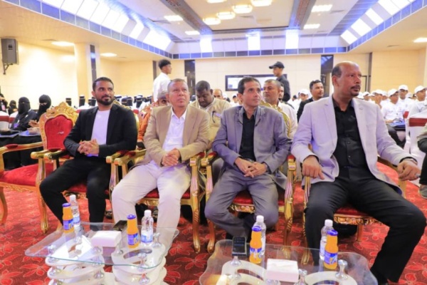 الوكيل العطاس يؤكد دعم السلطة المحلية للمبادرات الهادفة لتأهيل الشباب بالتعليم الفني والمهني