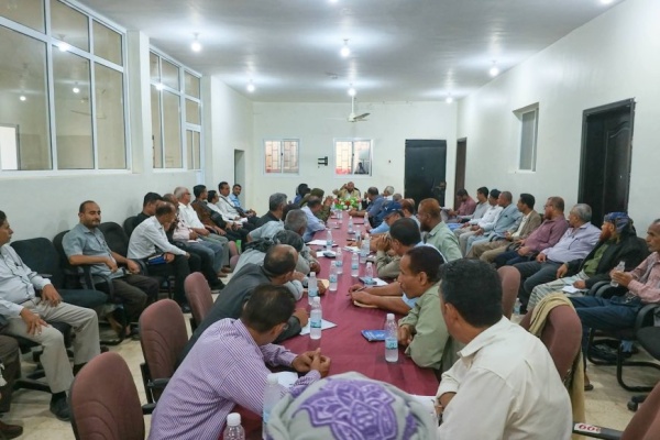 برئاسة المحافظ الق ب ة تنفيذي الضالع يناقش هيكلة المنظومة الأمنية في المحافظة برئاسة المحافظ الق ب ة تنفيذي الضالع يناقش هيكلة المنظومة الأمنية في المحافظة