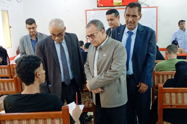 في أجواء تنافسية مميزة انطلاق امتحانات المفاضلة بكلية اللغات جامعة عدن في أجواء تنافسية مميزة انطلاق امتحانات المفاضلة بكلية اللغات جامعة عدن