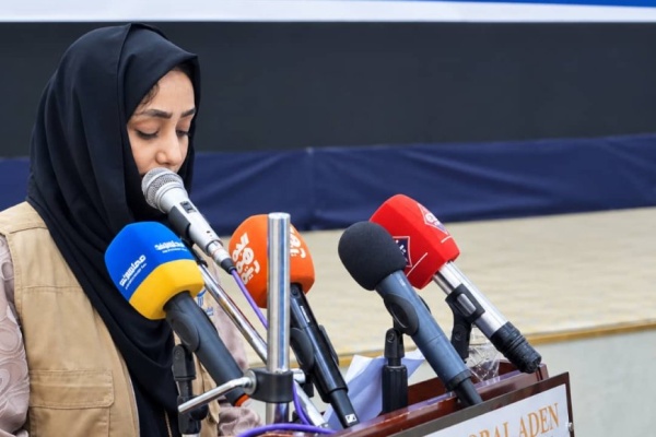 رئيسة دائرة المناصرة في ميون دنيا الشبوطي تسلط الضوء على مخاطر تجنيد الأطفال خلال ورشة بعدن رئيسة دائرة المناصرة في ميون دنيا الشبوطي تسلط الضوء على مخاطر تجنيد الأطفال خلال ورشة بعدن