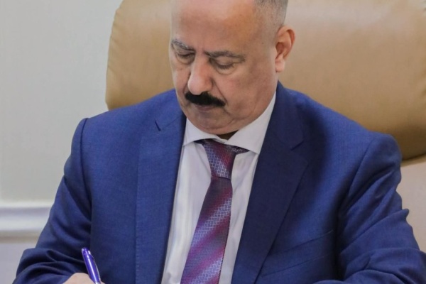 وزير النقل يصدر قرارا بتكليف قائم بأعمال مدير عام مطار سيئون الدولي وزير النقل يصدر قرارا بتكليف قائم بأعمال مدير عام مطار سيئون الدولي