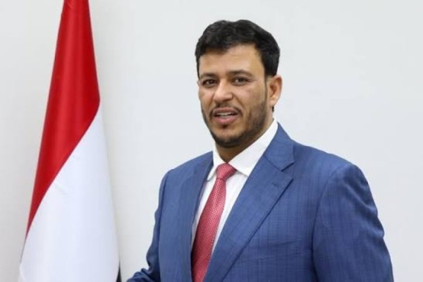 عبدالله العليمي يشيد ببطولات القوات الجنوبية في باب المندب ويؤكد المضي نحو استعادة الدولة عبدالله العليمي يشيد ببطولات القوات الجنوبية في باب المندب ويؤكد المضي نحو استعادة الدولة