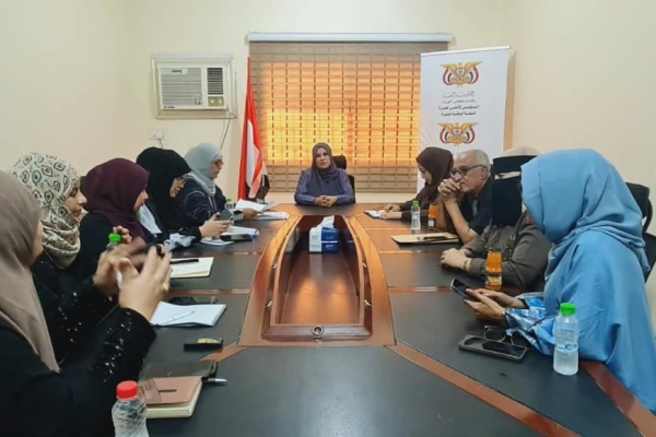 وزير الدولة لشؤون المرأة ورئيسة اللجنة الوطنية للمرأة تبحثان آليات تعزيز التعاون المشترك وزير الدولة لشؤون المرأة ورئيسة اللجنة الوطنية للمرأة تبحثان آليات تعزيز التعاون المشترك