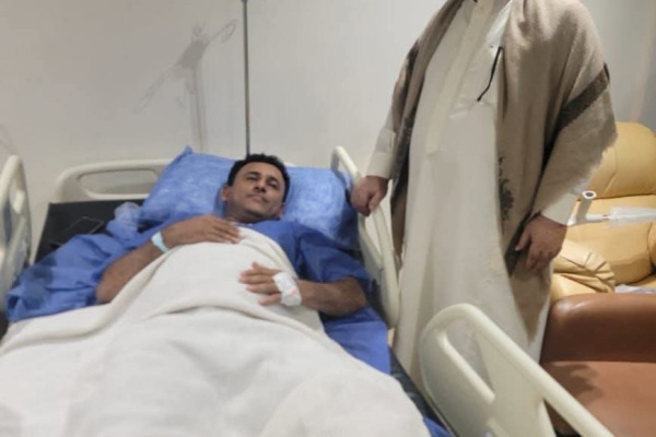 رئيس الائتلاف الوطني الجنوبي يزورالعوسجي للاطمئنان على صحته عقب خضوعه لعملية عملية جراحية