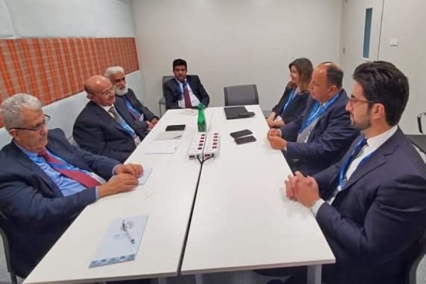 محافظ البنك المركزي ووزير التخطيط يلتقيان المدير التنفيذي للمجموعة العربية والمالديف لدى صندوق النقد الدولي محافظ البنك المركزي ووزير التخطيط يلتقيان المدير التنفيذي للمجموعة العربية والمالديف لدى صندوق النقد الدولي