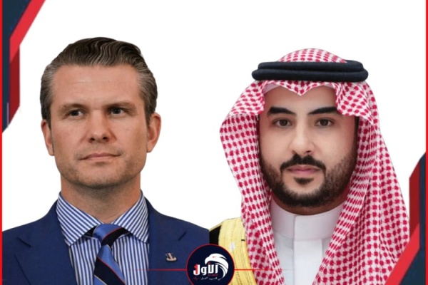 عاجل وزير الدفاع السعودي يجري اتصالا مع نظيره الأمريكي مباحثات في ملف الدفاع المشترك عاجل وزير الدفاع السعودي يجري اتصالا مع نظيره الأمريكي مباحثات في ملف الدفاع المشترك