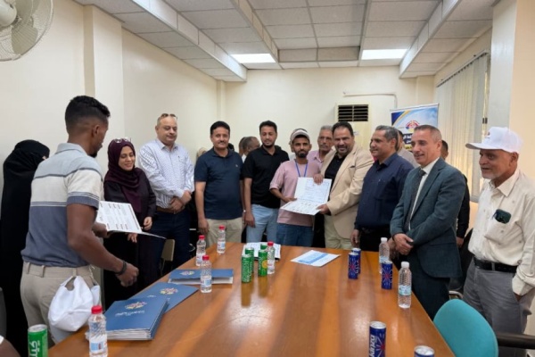 شركة النفط بعدن تختتم دورة تخصصية في صيانة ومعايرة مضخات الوقود بمشاركة مختصين من فروع الشركة في المحافظات