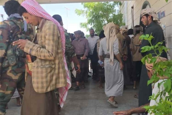 وصول جرحى الهجوم الحوثي على معسكر العلم إلى مستشفى الهيئة العام بشبوة وصول جرحى الهجوم الحوثي على معسكر العلم إلى مستشفى الهيئة العام بشبوة