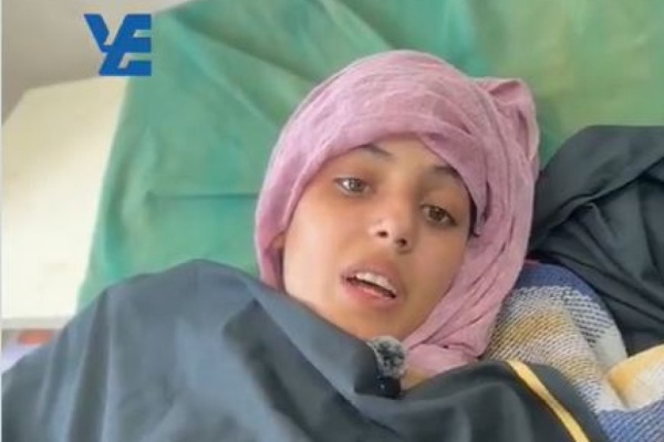 أم لطفلتين من صبر بتعز تروي تفاصيل حصارها وإصابتها برصاص قناص حوثي في مقطع فيديو أم لطفلتين من صبر بتعز تروي تفاصيل حصارها وإصابتها برصاص قناص حوثي في مقطع فيديو