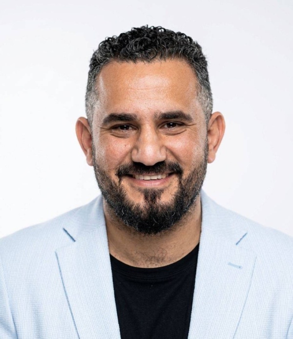فرنسا والإسبــان نهائـي قبل الأوان فرنسا والإسبــان نهائـي قبل الأوان