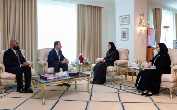المسند تجتمع مع المدير العام لـ الصليب الأحمر المسند تجتمع مع المدير العام لـ الصليب الأحمر