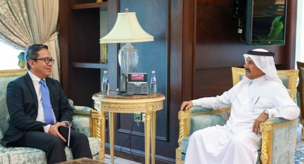 الأمين العام لوزارة الخارجية يجتمع مع سفير إندونيسيا الأمين العام لوزارة الخارجية يجتمع مع سفير إندونيسيا