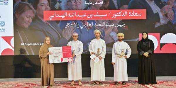 3 مشروعات ع مانية تتأهل لنهائيات مختبر الجدران المتساقطة في برلين 3 مشروعات ع مانية تتأهل لنهائيات مختبر الجدران المتساقطة في برلين