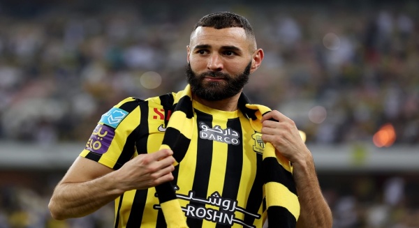 الهلال يتحرك لإنهاء مشوار بنزيما والبحث عن مهاجم بديل