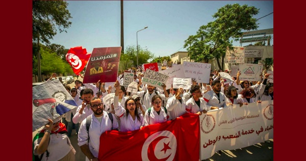 منظمة الأطباء الشبان تنشر أسباب التوتر تجاه السلطة القائمة وثائق منظمة الأطباء الشبان تنشر أسباب التوتر تجاه السلطة القائمة وثائق