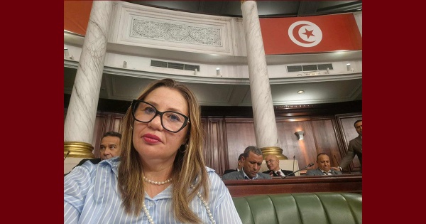 ورد اسمها من بين النواب الذين تمت اقالتهم فاطمة المسدي ترد