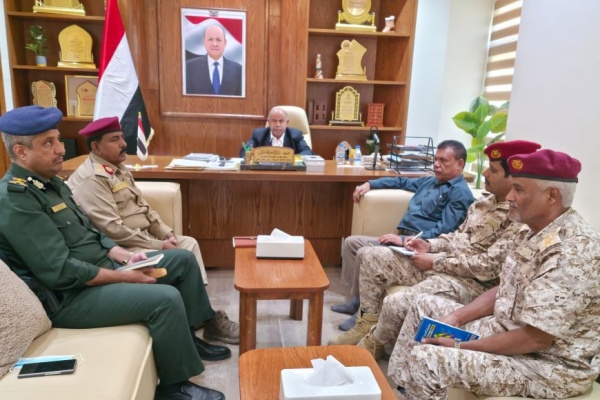 الخنبشي يرأس إجتماعا إستثنائيا للجنة الأمنية بحضرموت ويشيد بنجاح خطة عيد الأضحى