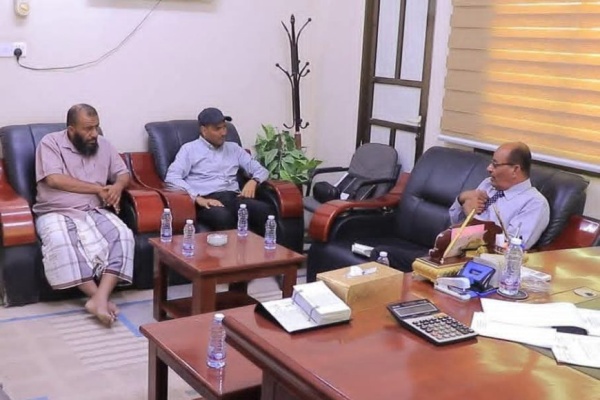 إجتماع بسيئون يناقش سبل تحسين خدمة الكهرباء بمديريات الوادي والوصحراء إجتماع بسيئون يناقش سبل تحسين خدمة الكهرباء بمديريات الوادي والوصحراء