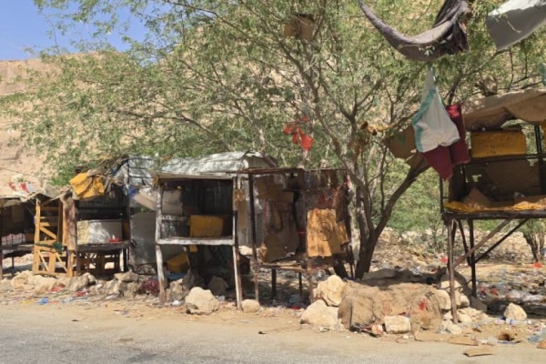 مطالبات شعبية بمنع سوق القات في منطقة القويرة بدوعن مطالبات شعبية بمنع سوق القات في منطقة القويرة بدوعن