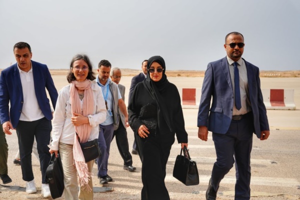 السلطة المحلية بحضرموت تستقبل السفيرة الفرنسية لدى اليمن السلطة المحلية بحضرموت تستقبل السفيرة الفرنسية لدى اليمن