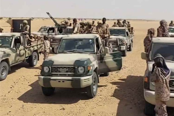 قوات درع الوطن تدشن عملية أمنية لتعقب قطاع الطرق في صحراء العبر
