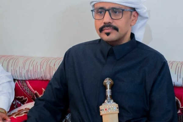 مدير عام مصلحة شؤون القبائل يدين الهجوم على قوات درع الوطن في مديرية رماه مدير عام مصلحة شؤون القبائل يدين الهجوم على قوات درع الوطن في مديرية رماه