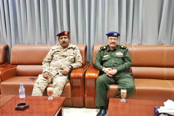 لقاء عسكري أمني في المكلا يناقش الجاهزية والأوضاع في ساحل حضرموت