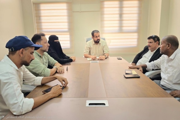 لحماية بيئة سقطرى قيود جديدة مرتقبة على الشحن والنقل عبر منافذ حضرموت لحماية بيئة سقطرى قيود جديدة مرتقبة على الشحن والنقل عبر منافذ حضرموت
