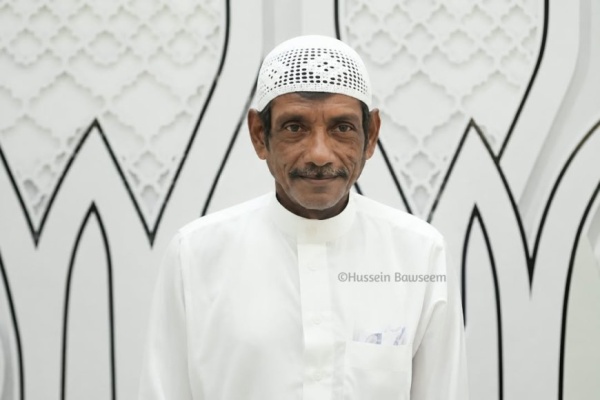 من كينيا إلى حضرموت رحلة هندوسي إلى الإسلام من كينيا إلى حضرموت رحلة هندوسي إلى الإسلام