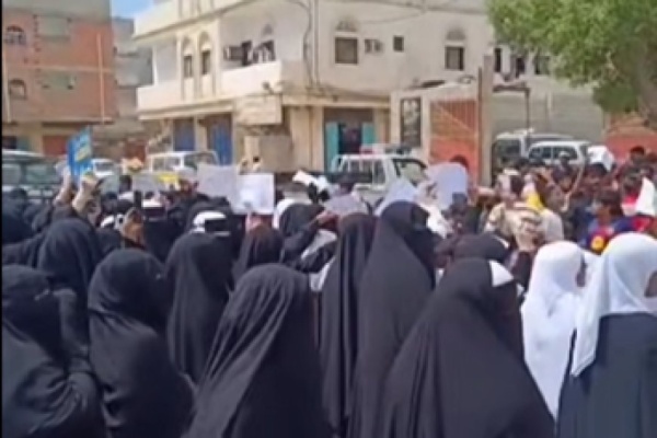 ملف التربية في حضرموت أمام تطورات جديدة مصادر تتحدث عن انفراجة ملف التربية في حضرموت أمام تطورات جديدة مصادر تتحدث عن انفراجة