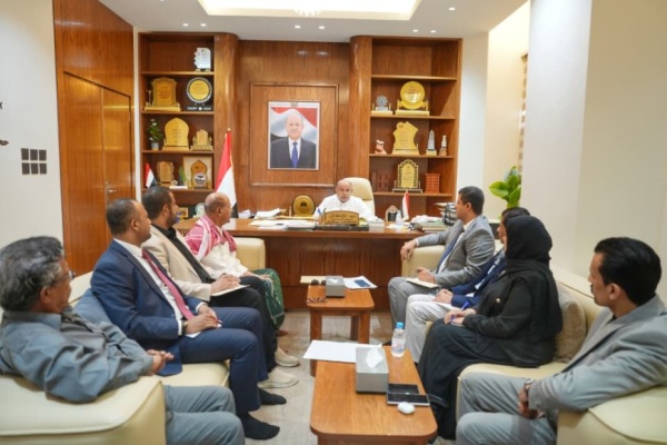 الخنبشي يكشف مستجدات محطات التوليد الإسعافية ويبحث تعزيز الخدمات في حضرموت الخنبشي يكشف مستجدات محطات التوليد الإسعافية ويبحث تعزيز الخدمات في حضرموت