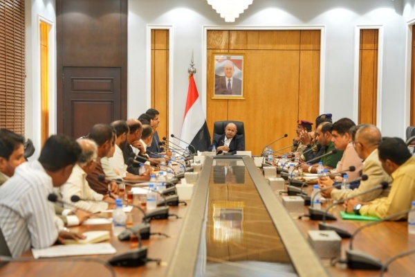 اجتماع موسع بالمكلا برئاسة الخنبشي لمواجهة مخاطر الحالة الجوية المرتقبة