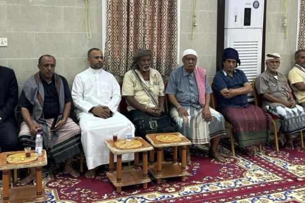 السلطة المحلية بحضرموت تقدم واجب العزاء في وفاة الشيخ فيصل بازعيبان بارشيد السلطة المحلية بحضرموت تقدم واجب العزاء في وفاة الشيخ فيصل بازعيبان بارشيد
