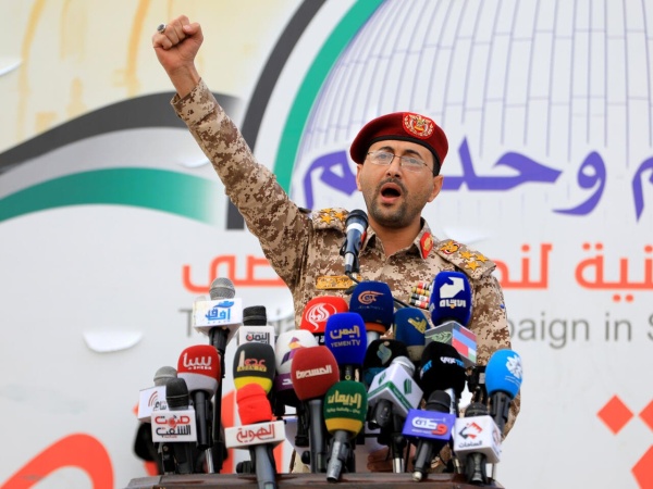 الحوثيون يعلنون تنفيذ هجوم في العمق السعودي واستهداف قاعدة الملك خالد الجوية الحوثيون يعلنون تنفيذ هجوم في العمق السعودي واستهداف قاعدة الملك خالد الجوية