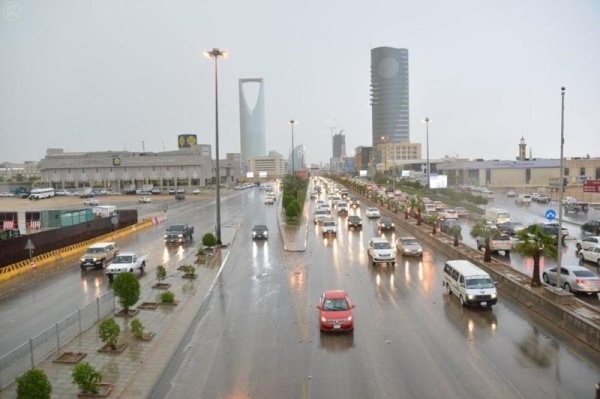 طقس السعودية المتوقع اليوم الأحد حار ورياح نشطة وأمطار رعدية متوقعة على بعض المناطق