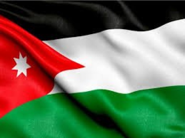 الأردن يرسل مخبزا متنقلا إلى لبنان لإنتاج 70 ألف رغيف خبز يوميا الأردن يرسل مخبزا متنقلا إلى لبنان لإنتاج 70 ألف رغيف خبز يوميا