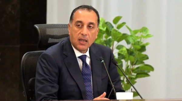 مصر رئاسة مجلس الوزراء تكشف سبب حريق سفينتين بميناء دمياط طائرة مسي رة وراء الحادث