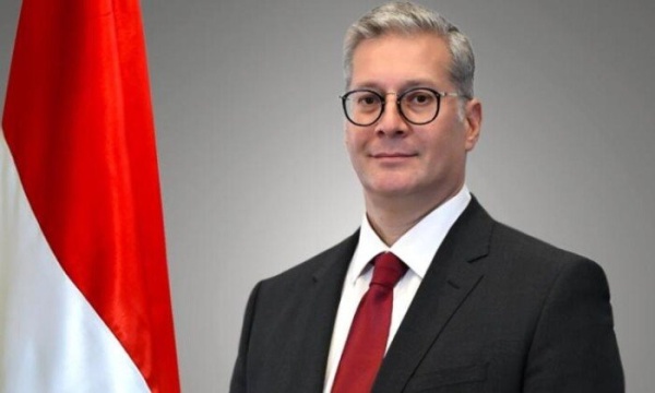 وزير البترول يبحث مع نظيره الأمريكي فرص الاستثمار والشراكة في قطاع الطاقة والتعدين وزير البترول يبحث مع نظيره الأمريكي فرص الاستثمار والشراكة في قطاع الطاقة والتعدين